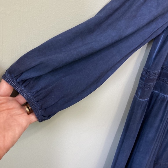 🆕 b Sharp Women’s Mineral Wash Lace Trimmed Blue Dress Medium #231 - Picture 8 of 13